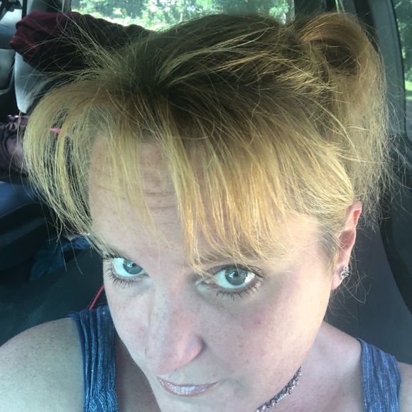 Meet your Posher, Jennifer - Picture 12 of 15